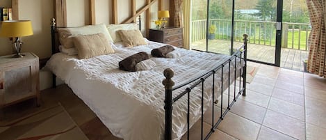2 chambres, Wi-Fi gratuit, draps fournis