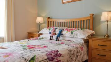 1 quarto, Wi-Fi de cortesia, roupa de cama