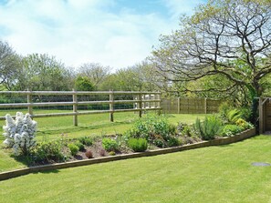 Property grounds - 2 bedroom accommodation in Welcombe, near Bude (Welcombe, near Bude)