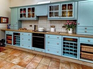 Dishwasher - 2 bedroom accommodation in Shieldaig (Shieldaig)