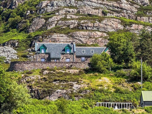2 bedroom accommodation in Shieldaig