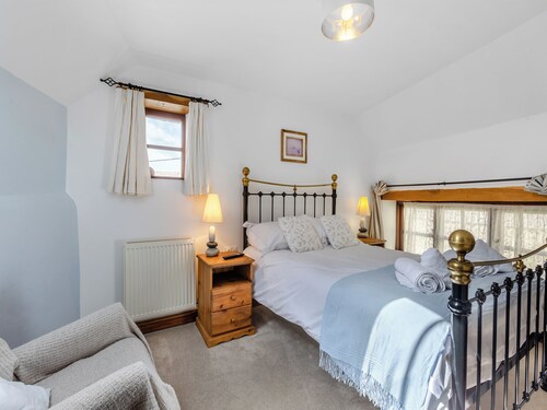 5 chambres à coucher à Hartland Point