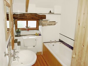 Towels - 2 bedroom accommodation in Tramagenna, near Camelford (Tramagenna, near Camelford)