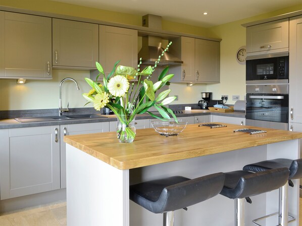 Dishwasher, highchair