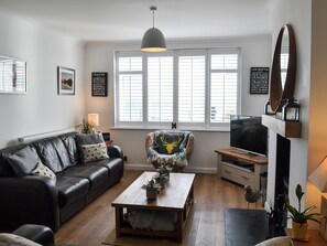 TV, fireplace - 4 bedroom accommodation in Craster near Alnwick (Craster near Alnwick)