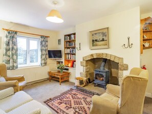 TV, fireplace - 2 bedroom accommodation in Grassington, near Skipton (Grassington, near Skipton)