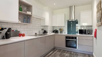 Dishwasher, highchair