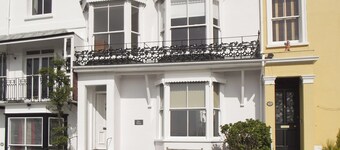 3 bedroom accommodation in Hastings