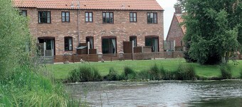 2 Schlafzimmer Unterkunft in Near Stalham