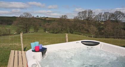 Ithon Bank is a ground floor family lodge, ideal for your Elan Valley escape.