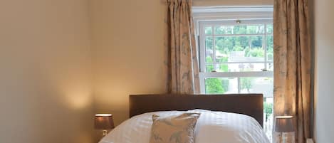 3 chambres, accès au Wi-Fi (inclus), literie fournie
