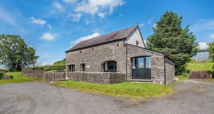 3 bedroom accommodation in Trapp, near Llandeilo