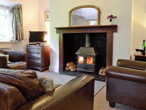Interior - 3 bedroom accommodation in Near Betws-y-Coed (Near Betws-y-Coed)