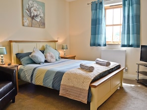 4 bedrooms, free WiFi, bed sheets, wheelchair access