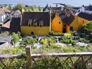 Property grounds - 2 bedroom accommodation in Culross, near Dunfermline (Culross, near Dunfermline)