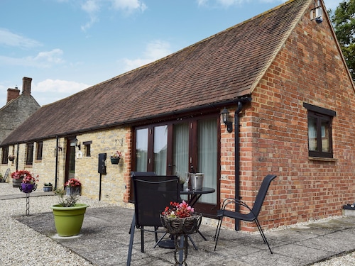 3 bedroom accommodation in Ambrosden