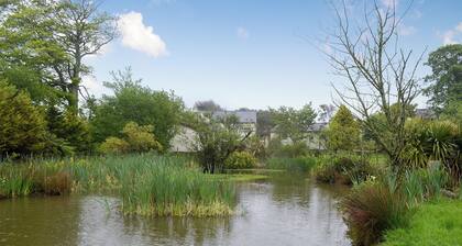 Hunter's Cottage - UK6239