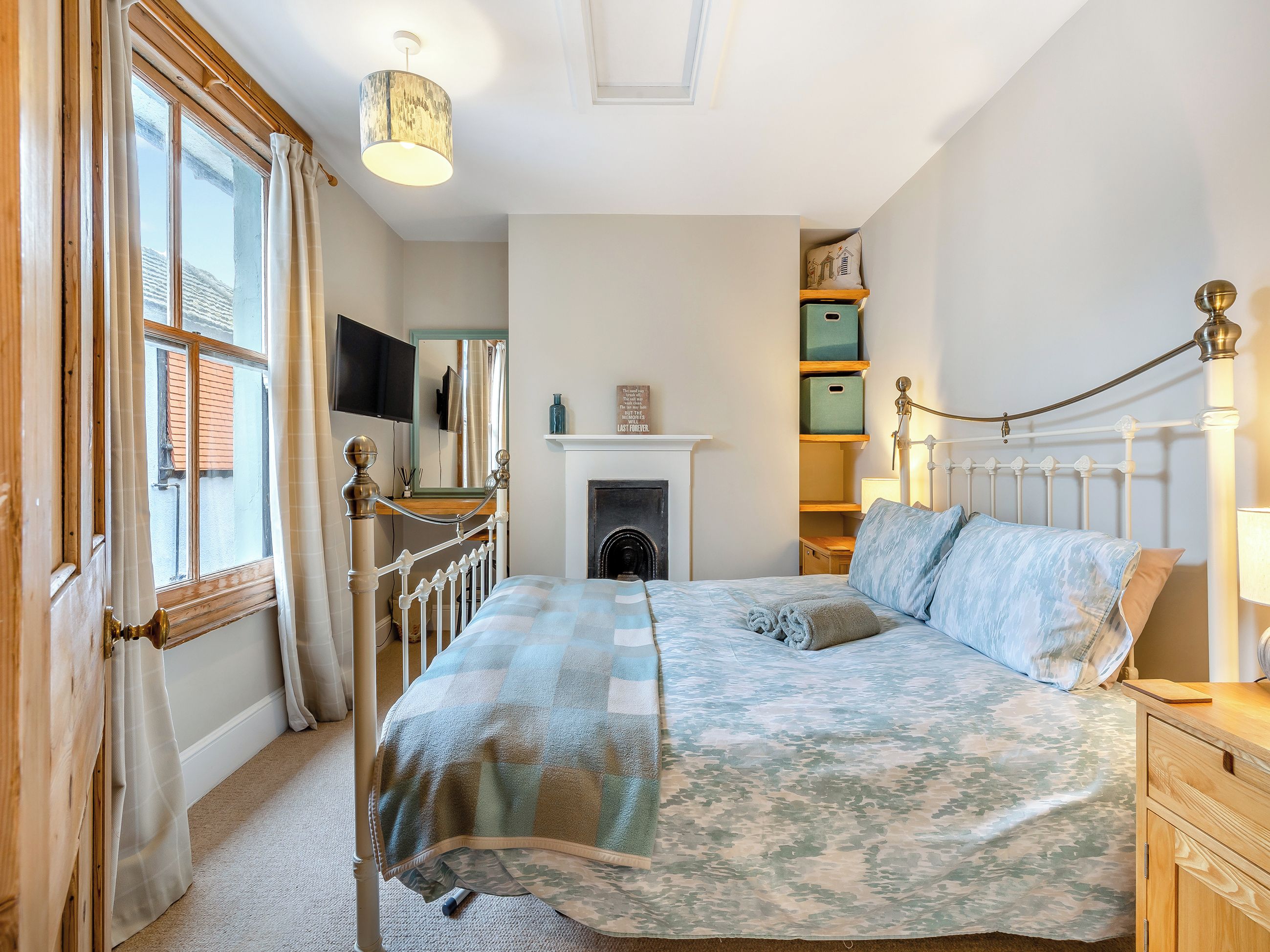 3 bedrooms, free WiFi, bed sheets