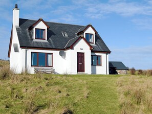 Exterior - 3 bedroom accommodation in Achnacarnin, near Lochinver (Achnacarnin, near Lochinver)