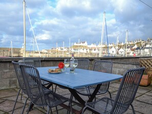 Outdoor dining - 3 bedroom accommodation in Findochty, near Buckie (Findochty, near Buckie)