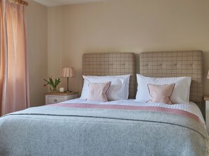 5 chambres, Wi-Fi gratuit, draps fournis
