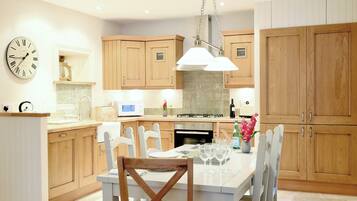 Dishwasher, highchair