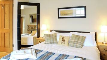 3 bedrooms, free WiFi, bed sheets