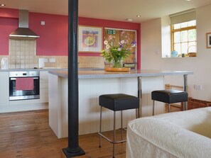 Dishwasher, cookware/dishes/utensils - 1 bedroom accommodation in Burcott, Wells (Burcott, Wells)