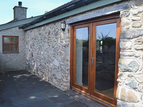 1 bedroom accommodation in Y Felinheli, near Bangor