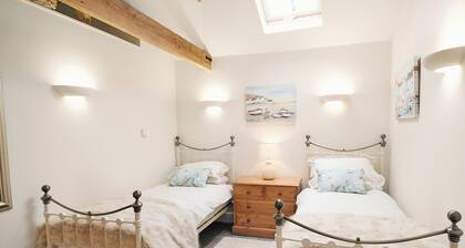 Beacon Cottage - E5463