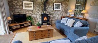 2 bedroom accommodation in Godolphin Cross, Helston