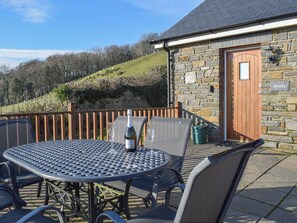 Outdoor dining - 3 bedroom accommodation in Dihewyd, near Aberaeron (Dihewyd, near Aberaeron)