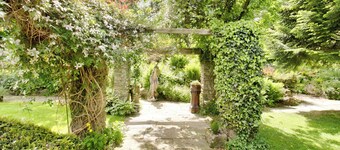 Carriage House - E5119