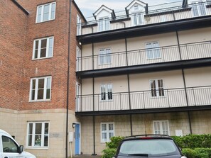 Exterior - 1 bedroom accommodation in Whitby (Whitby)