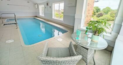 5 bedroom accommodation in Potter Brompton, Scarborough