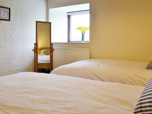 4 habitaciones, wifi gratis y ropa de cama 