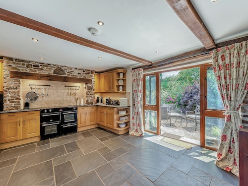 5 bedroom accommodation in Hartland, Bideford