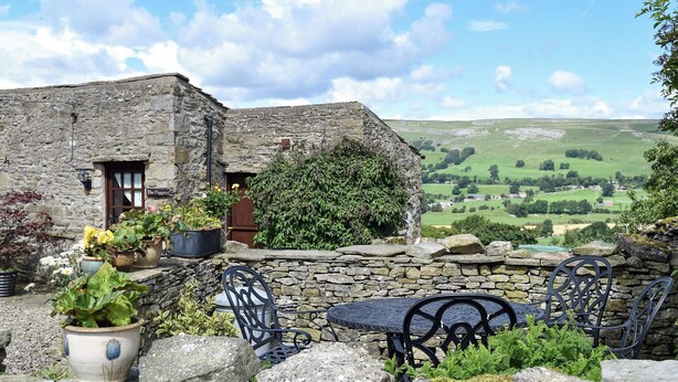 A stone building with a sign reading "The Piggeary." - 3 bedroom accommodation in Thornton Rust, near Leyburn (Thornton Rust, near Leyburn)