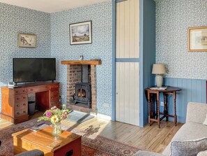 Fireplace - 2 bedroom accommodation in Goathland, near Whitby (Goathland, near Whitby)