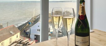 2 bedroom accommodation in New Quay