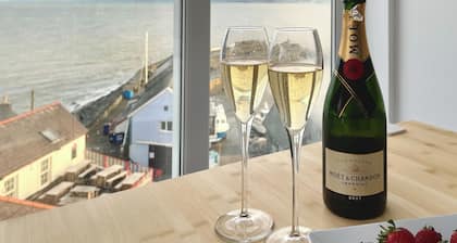 2 bedroom accommodation in New Quay