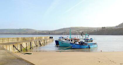 2 bedroom accommodation in New Quay