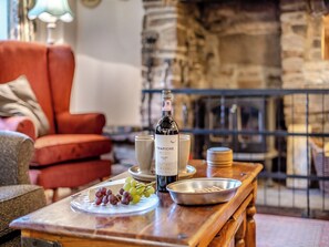 Interior - 7 bedroom accommodation in Pengenffordd, Talgarth, Brecon (Pengenffordd, Talgarth, Brecon)