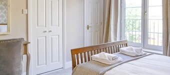 3 bedroom accommodation in Edinburgh