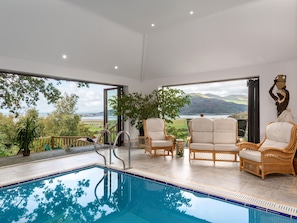 Piscine couverte
