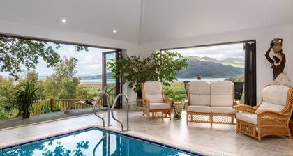 4 bedroom accommodation in Arthog, near Dolgellau