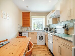 Lave-vaisselle, chaise haute