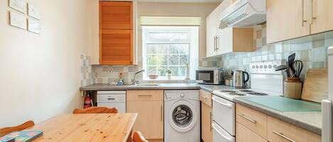 Dishwasher, high chair