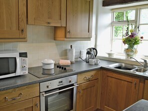 Dishwasher, cookware/dishes/utensils, freezer - 2 bedroom accommodation in Near Ulpha (Near Ulpha)