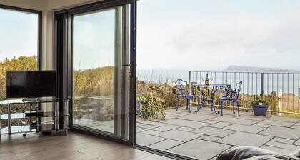 1 bedroom accommodation in Goodwick, near Fishguard